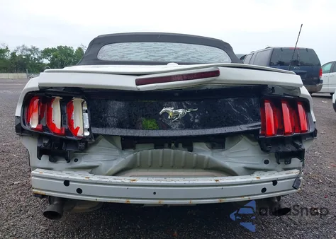 2017 Ford Mustang z USA, uszkodzony, nr VIN 1FATP8UH4H5204358